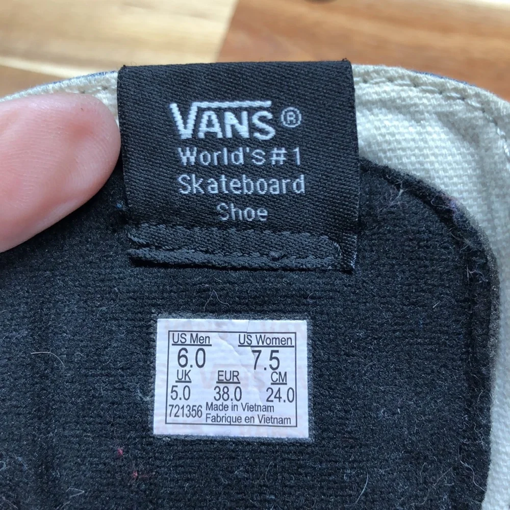 Vans off the wall hightop lace up distressed denim men’s size 6 women’s size 7.5